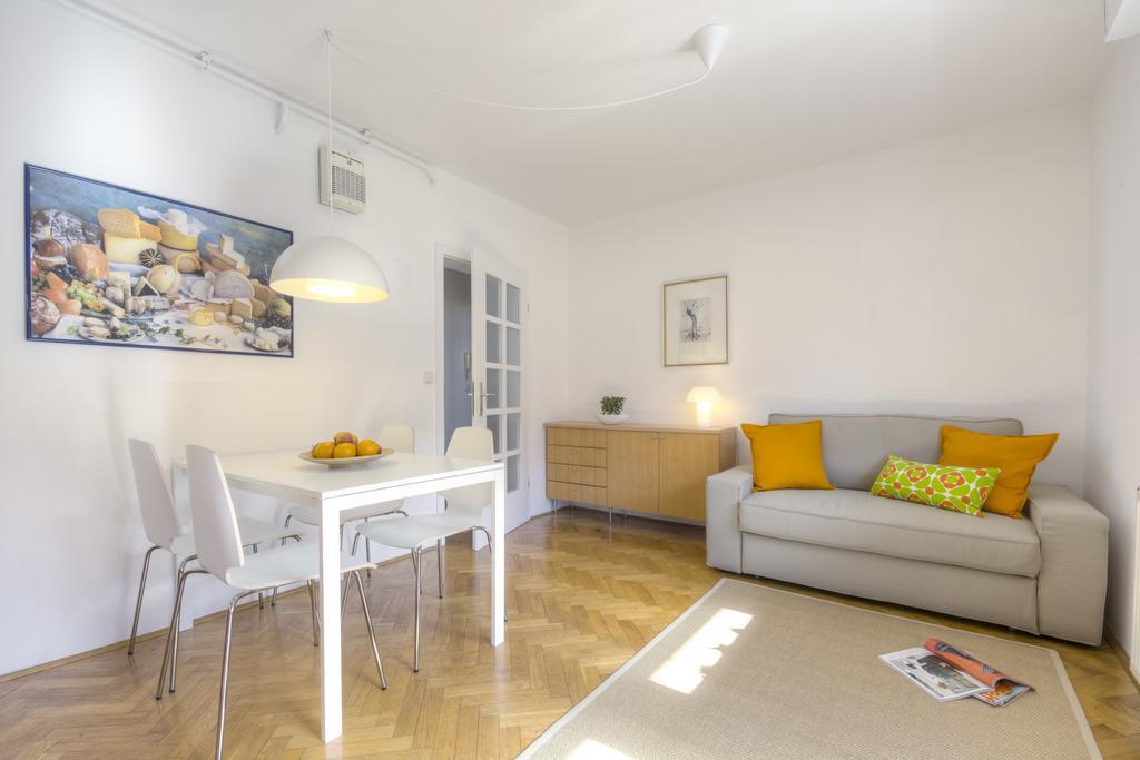 Apartments Fine Ziherlova Ljubljana Cameră foto