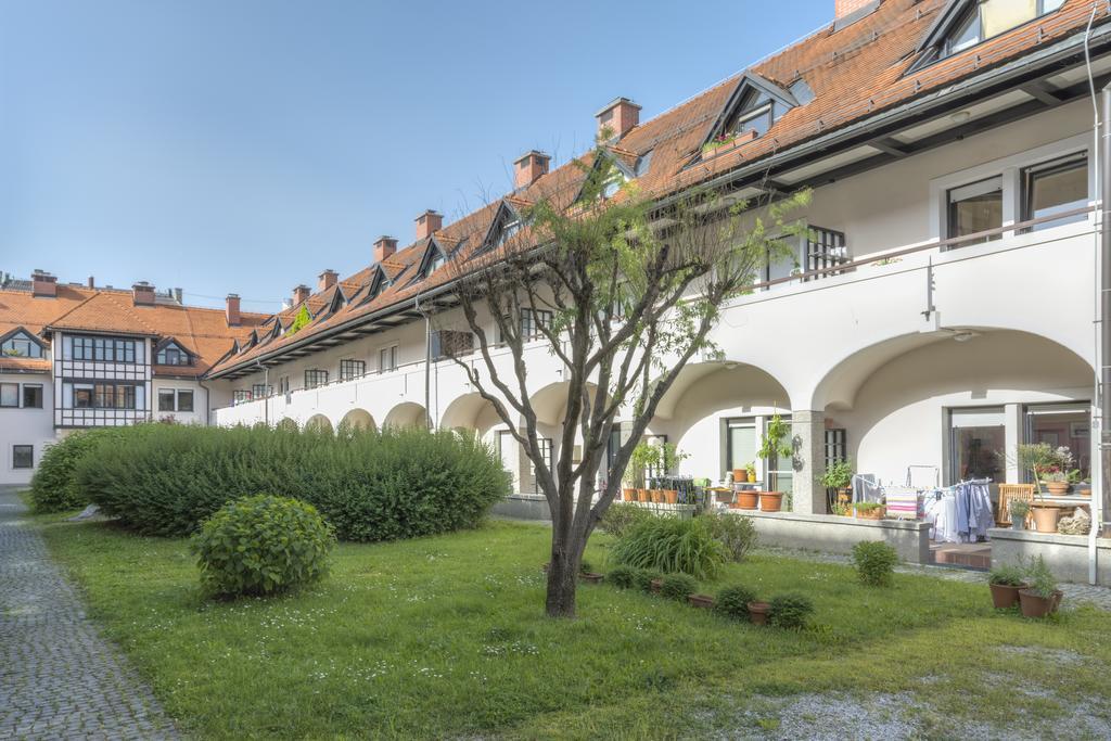 Apartments Fine Ziherlova Ljubljana Cameră foto