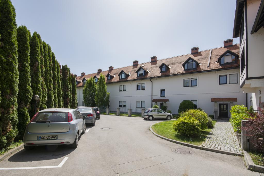 Apartments Fine Ziherlova Ljubljana Cameră foto